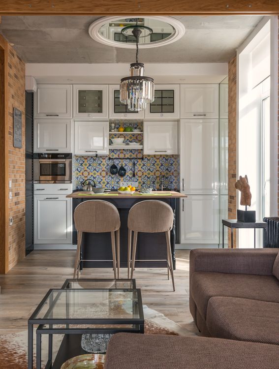 Modern kitchen interior with organised cookware and clean countertops